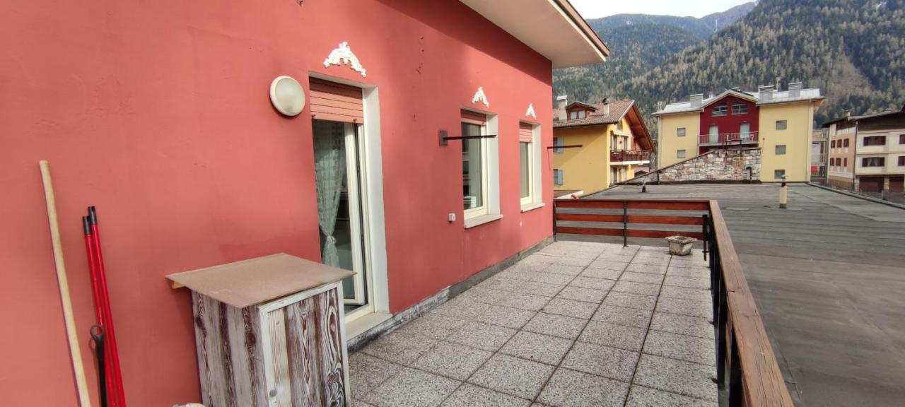Appartamento le Mongolfiere 2 Malè Esterno foto